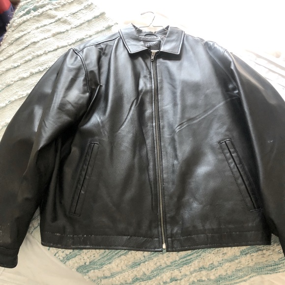 Men’s Leather Coat- excellent condition - Picture 2 of 3